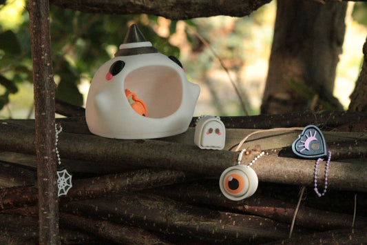 Spooki Klicker + Ghost – Niedliche Geisterfigur für Halloween Layers in Green