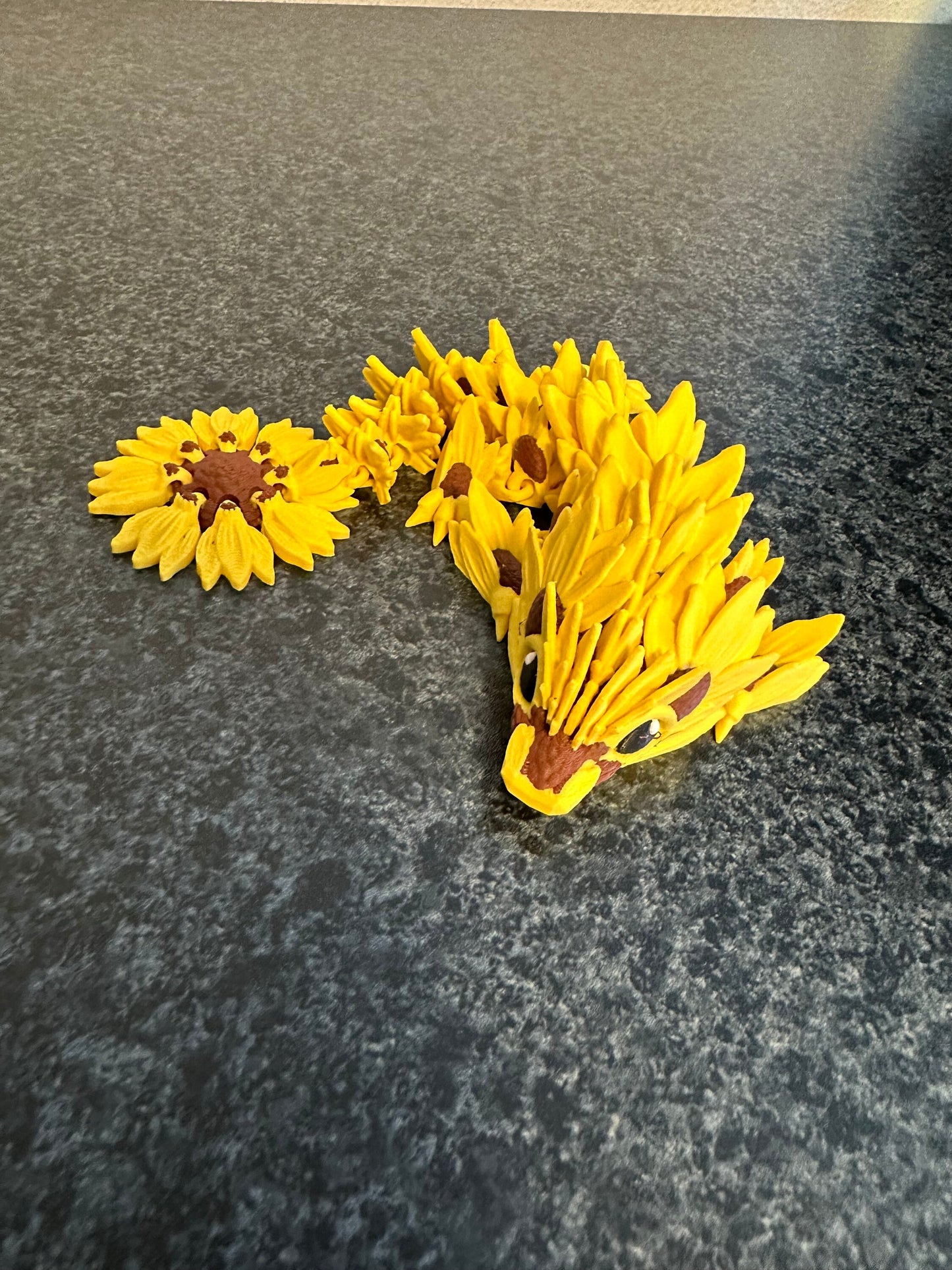 Die Magie des Sommers – Der Sonnenblumen-Drache Cinderwing3D