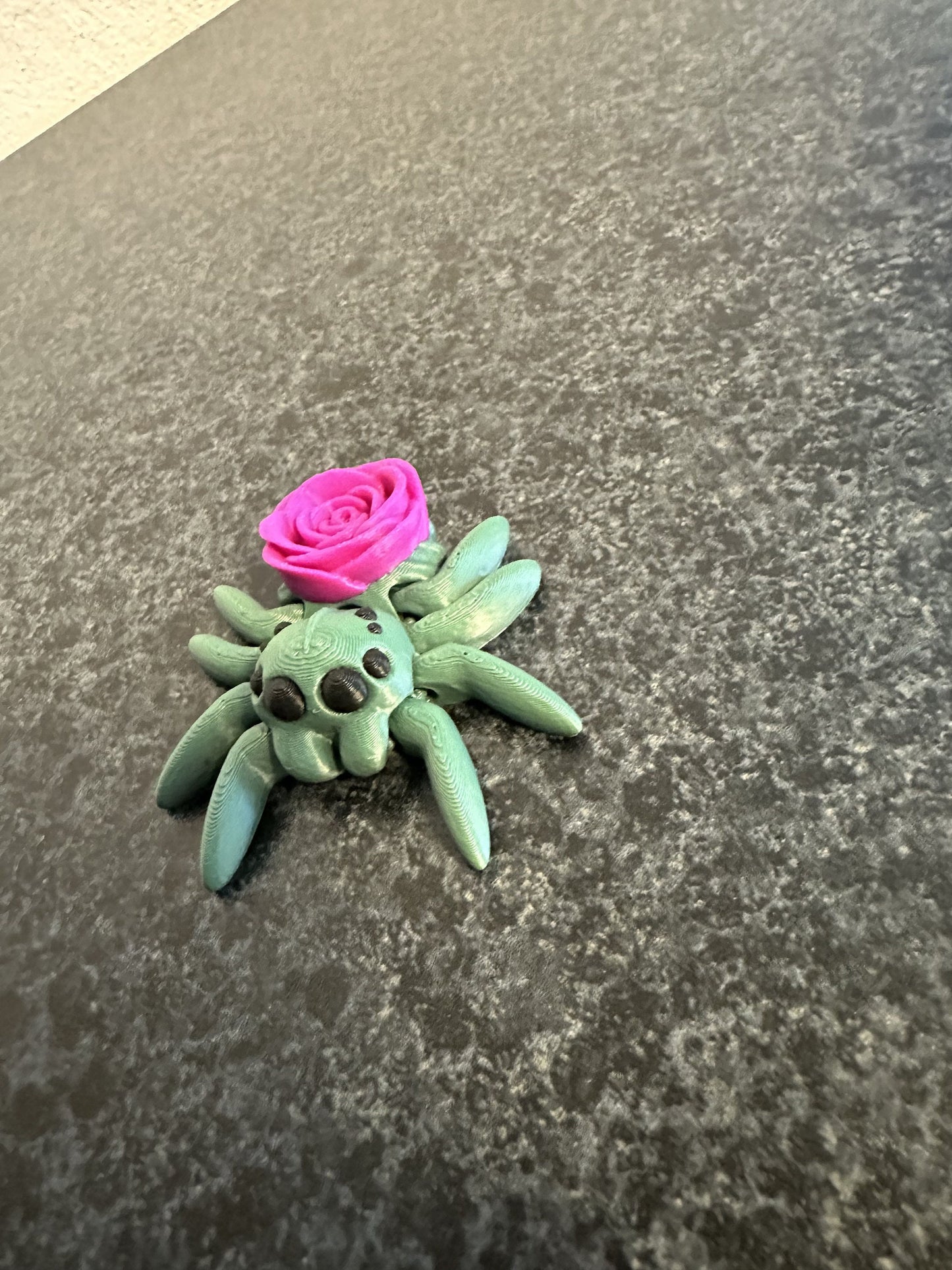 Rose Tiny Spider – Die Eleganz der Liebe Cinderwing3D