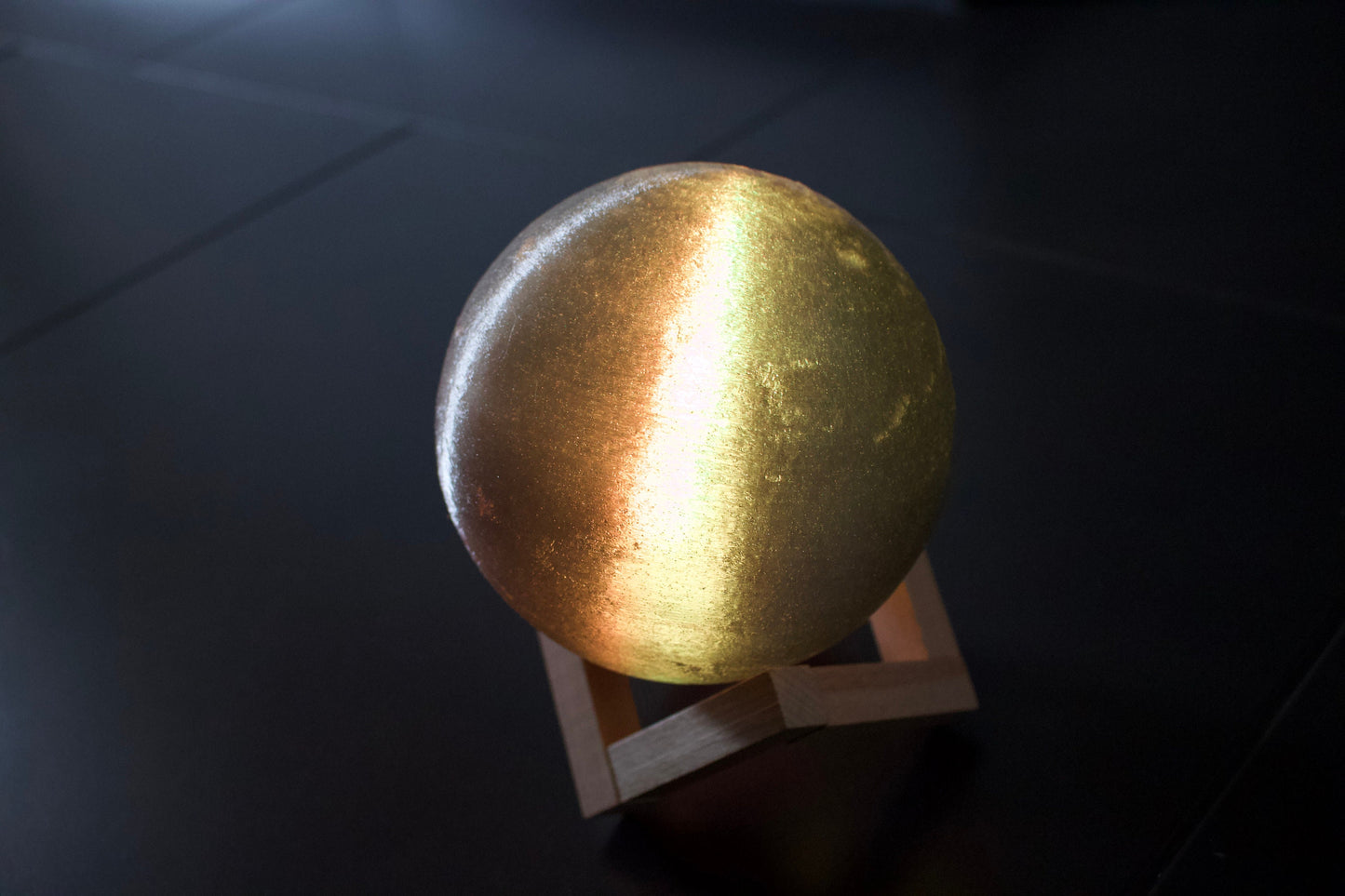 Magische Planetenlampe – Dein Stück Universum für Zuhause ForgeCore