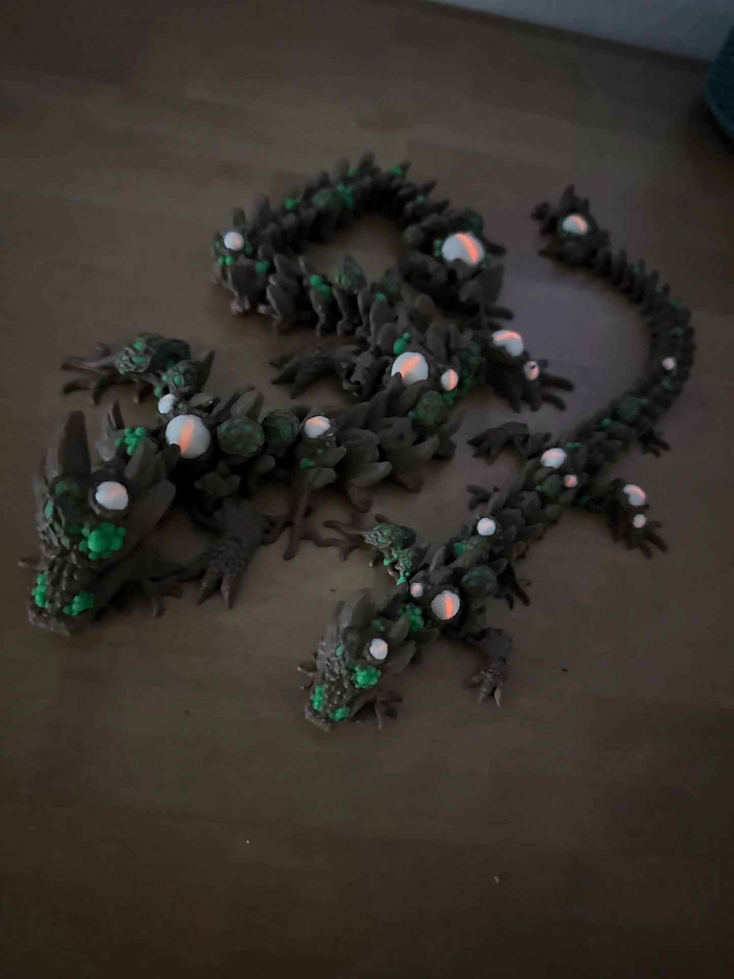 Infested Dragon – Gruseliger Halloween-Drachen mit Glow-in-the-Dark-Effekt | Cinderwing3D Design