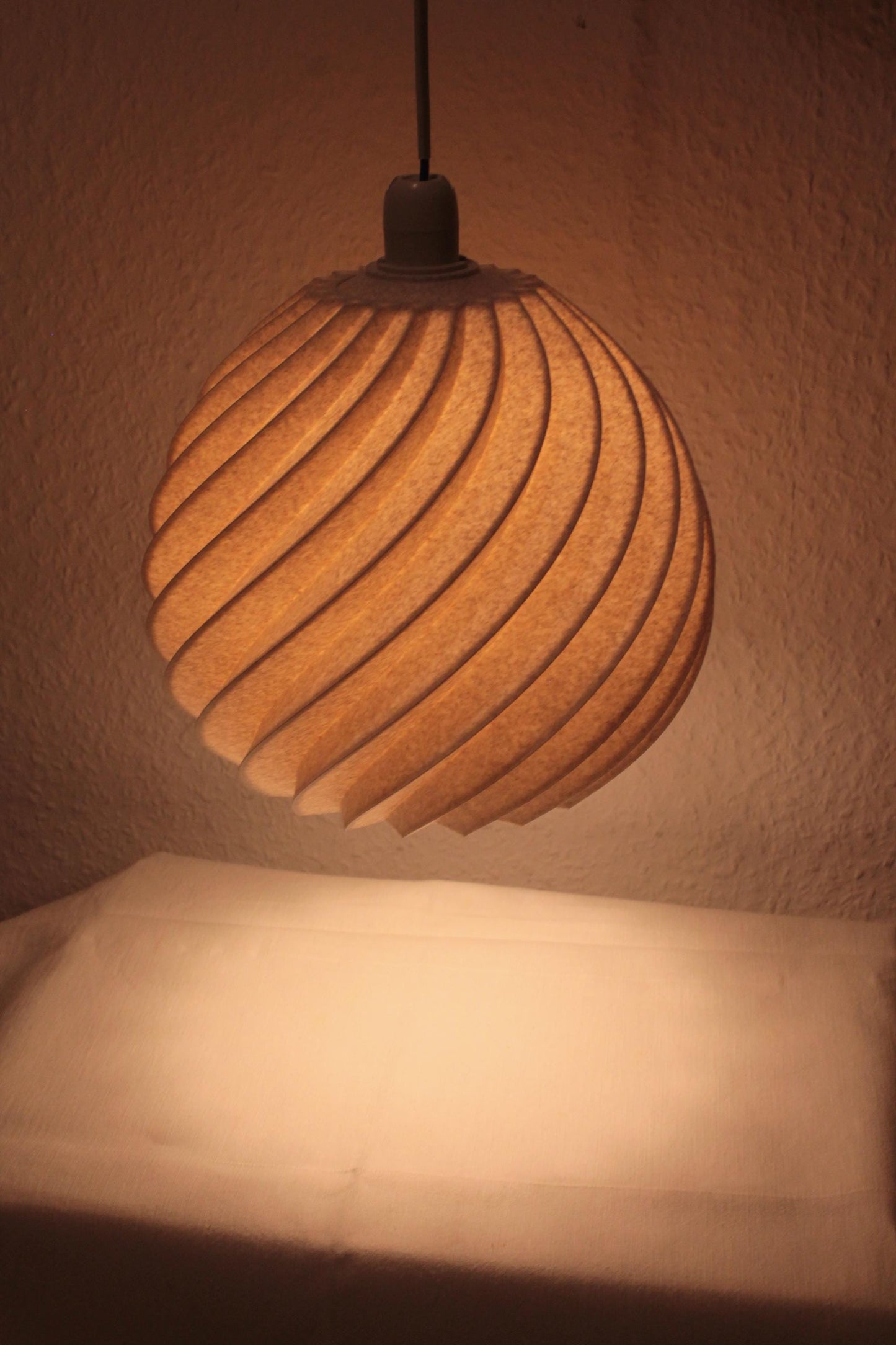Designer Hängeleuchte – Kunst & Licht vereint IT Dienstleistungen