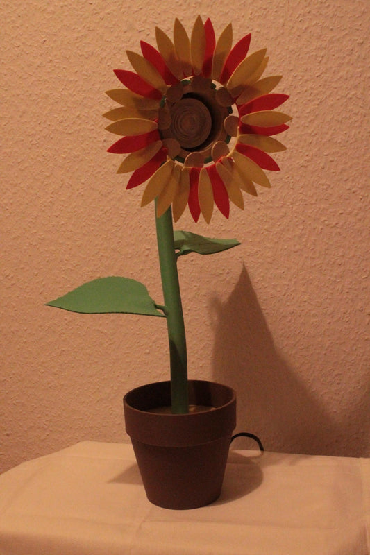 Sonnenblumenlampe – Strahlendes Licht für dein Zuhause ForgeCore