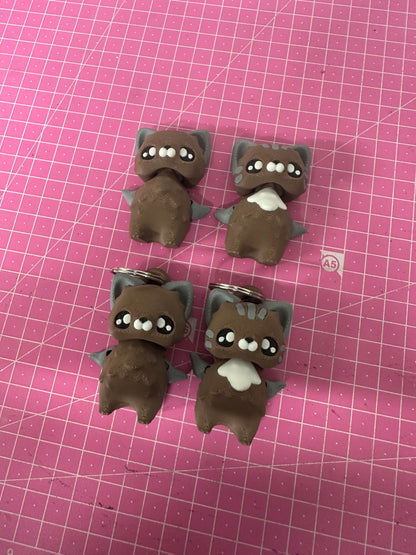 Cat Pixie mit Schlüsselanhänger – Magischer Begleiter für unterwegs Layers in Green