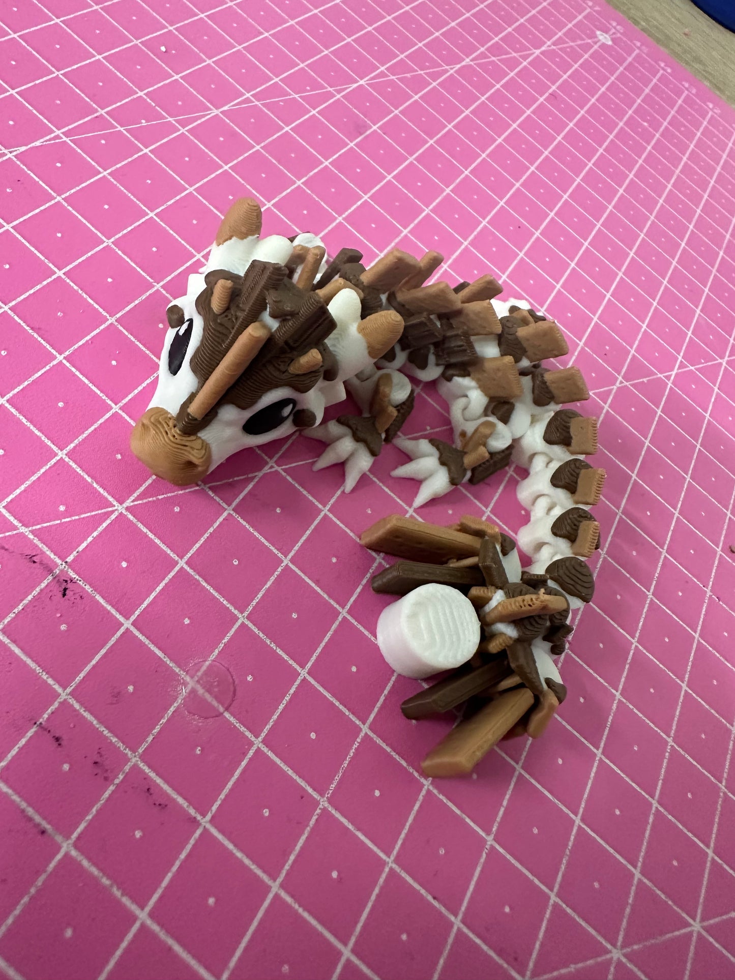 Baby Smores Dragon – Süßer Lagerfeuerzauber Cinderwing3D