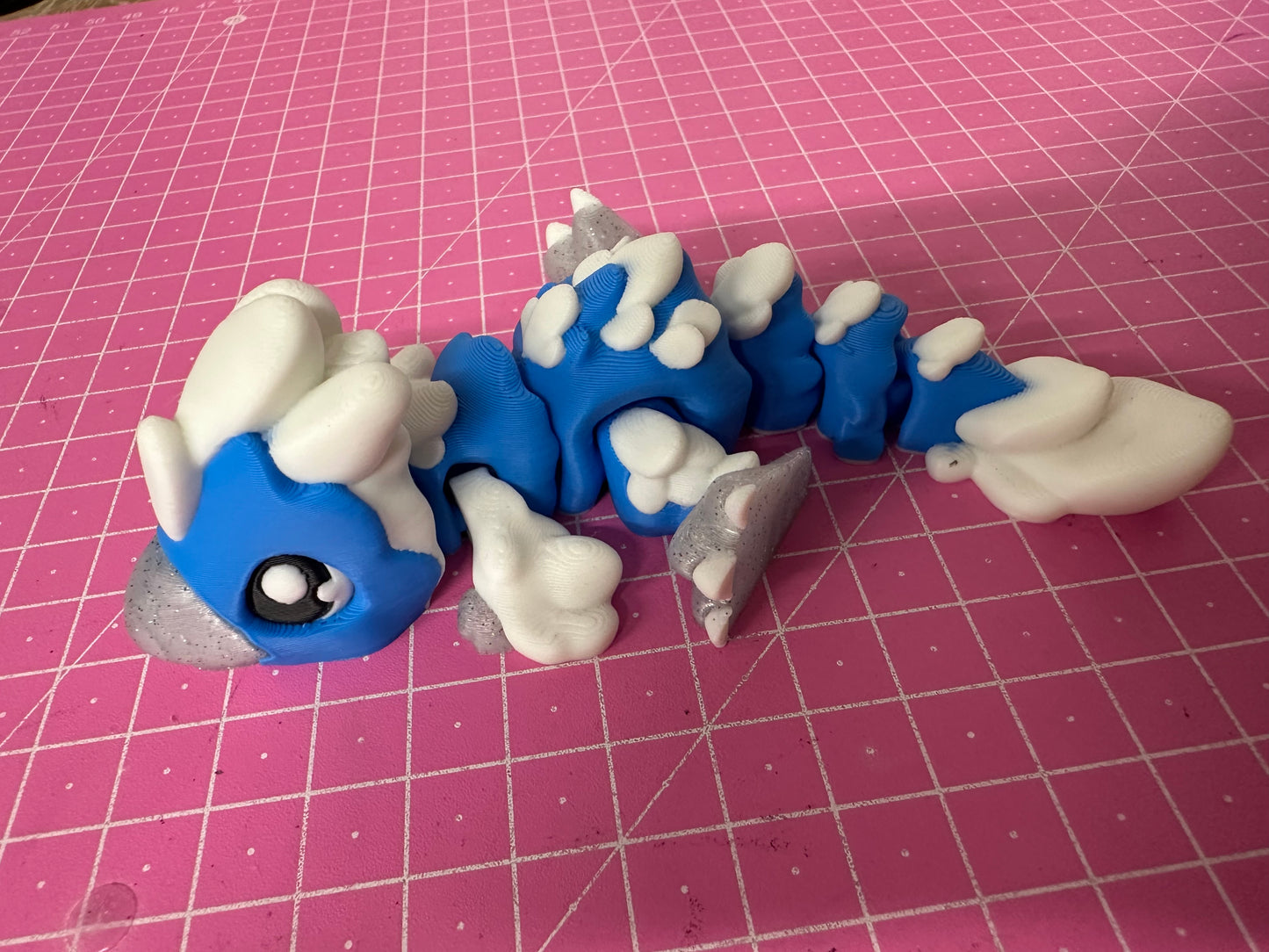 Velociraptor + Ei – Detailreiche Dinofigur für Sammler Layers in Green