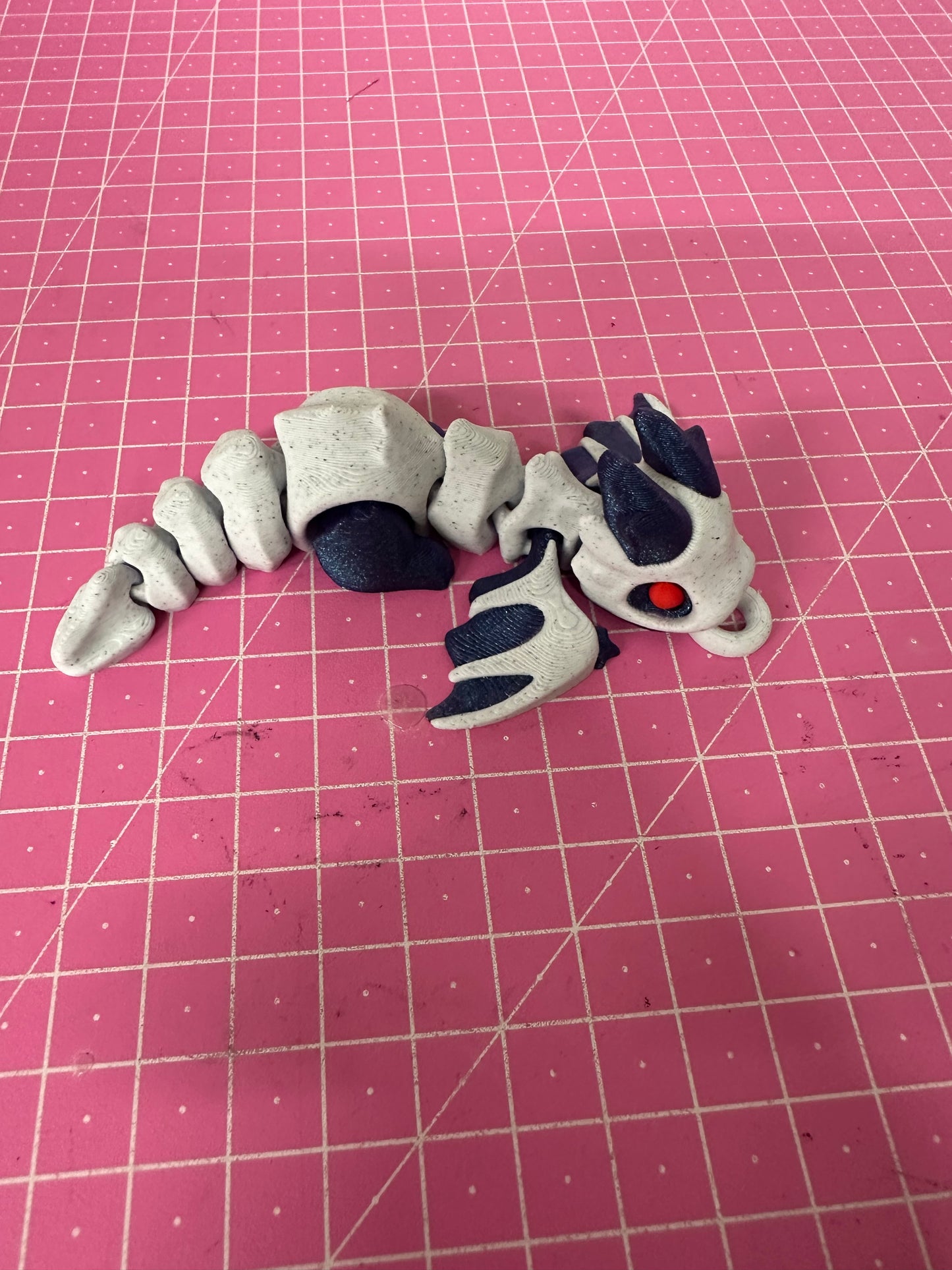 Marrow – Mystische Fantasy-Figur voller Geheimnisse Layers in Green