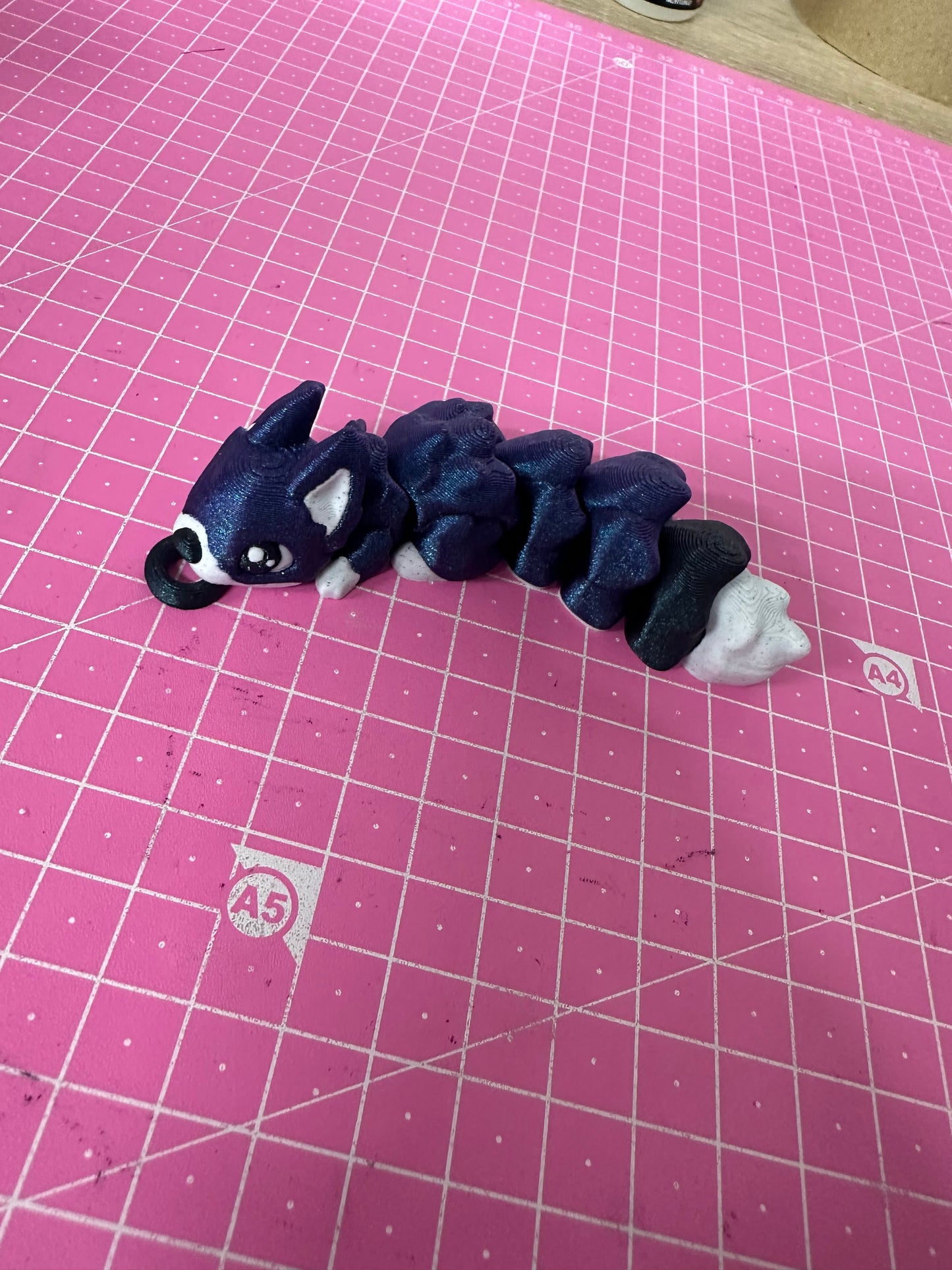 Squirrel – Verspielte Eichhörnchenfigur für deine Deko Layers in Green