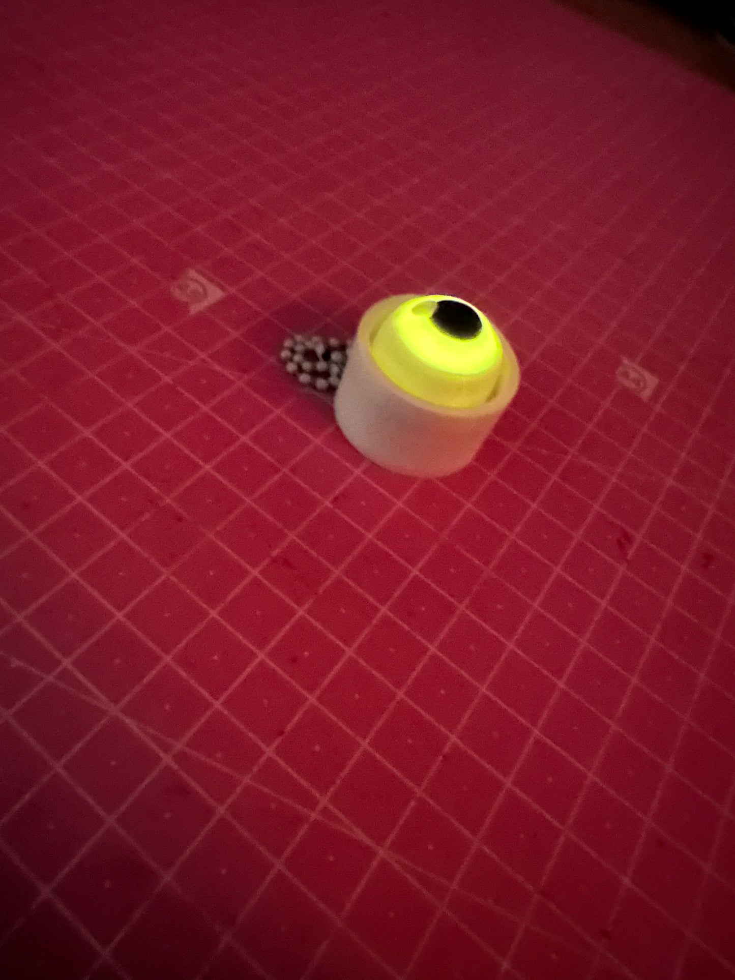 Spooki Klicker + Ghost – Niedliche Geisterfigur für Halloween Layers in Green