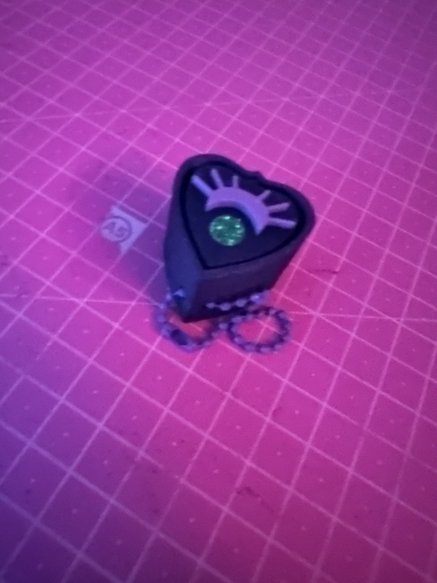 Spooki Klicker + Ghost – Niedliche Geisterfigur für Halloween Layers in Green