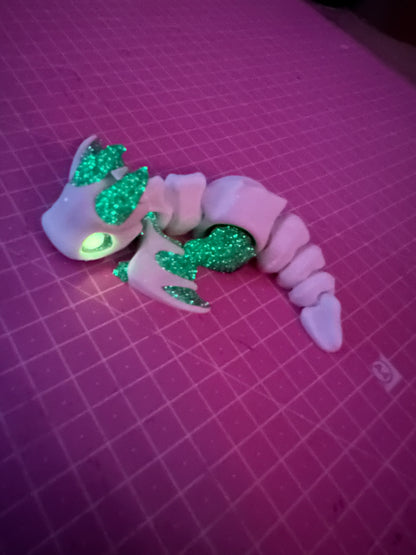 Marrow – Mystische Fantasy-Figur voller Geheimnisse Layers in Green