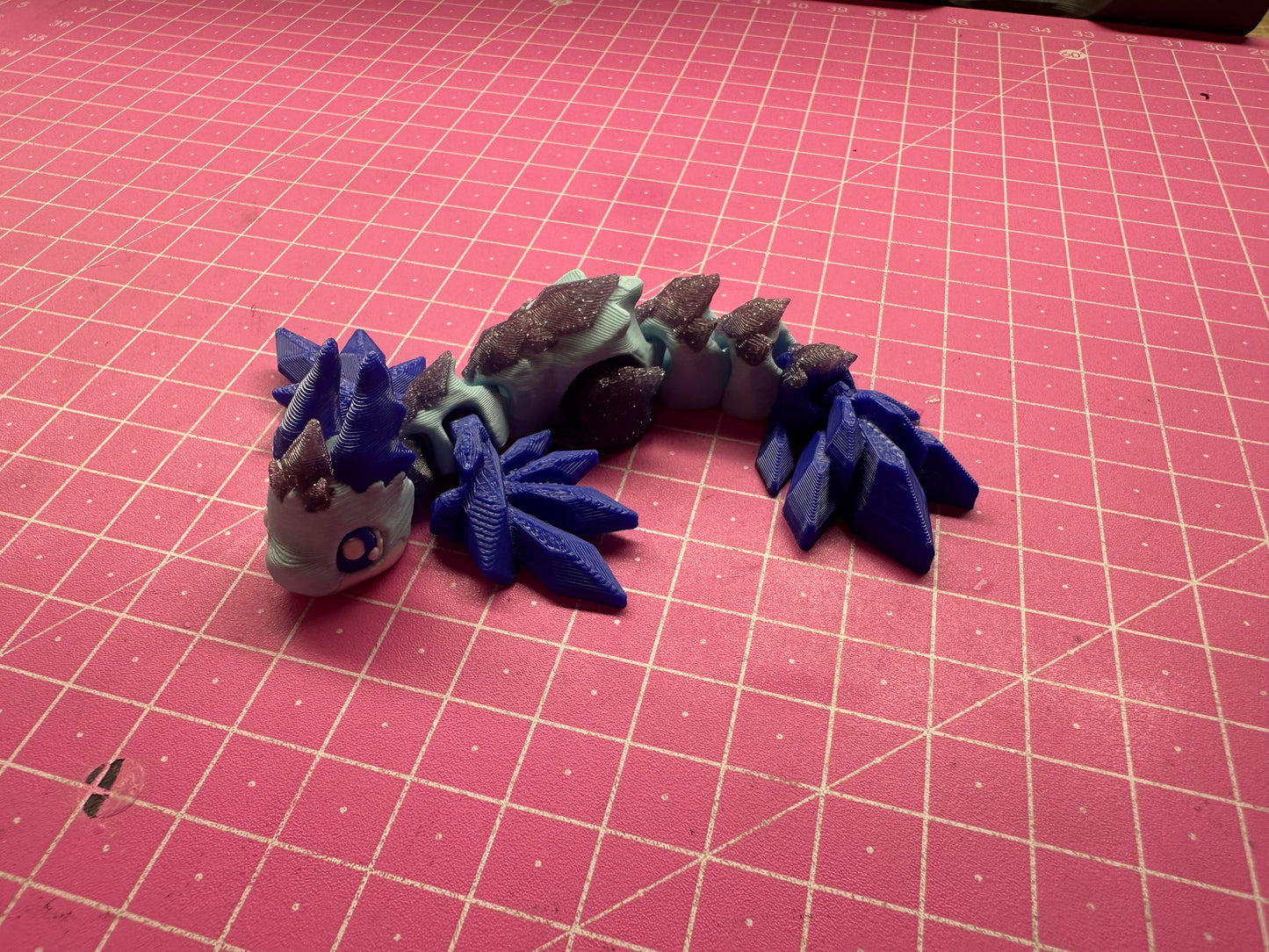 Frost Dragon – Majestätischer Eisdrachen voller Wintermagie Layers in Green