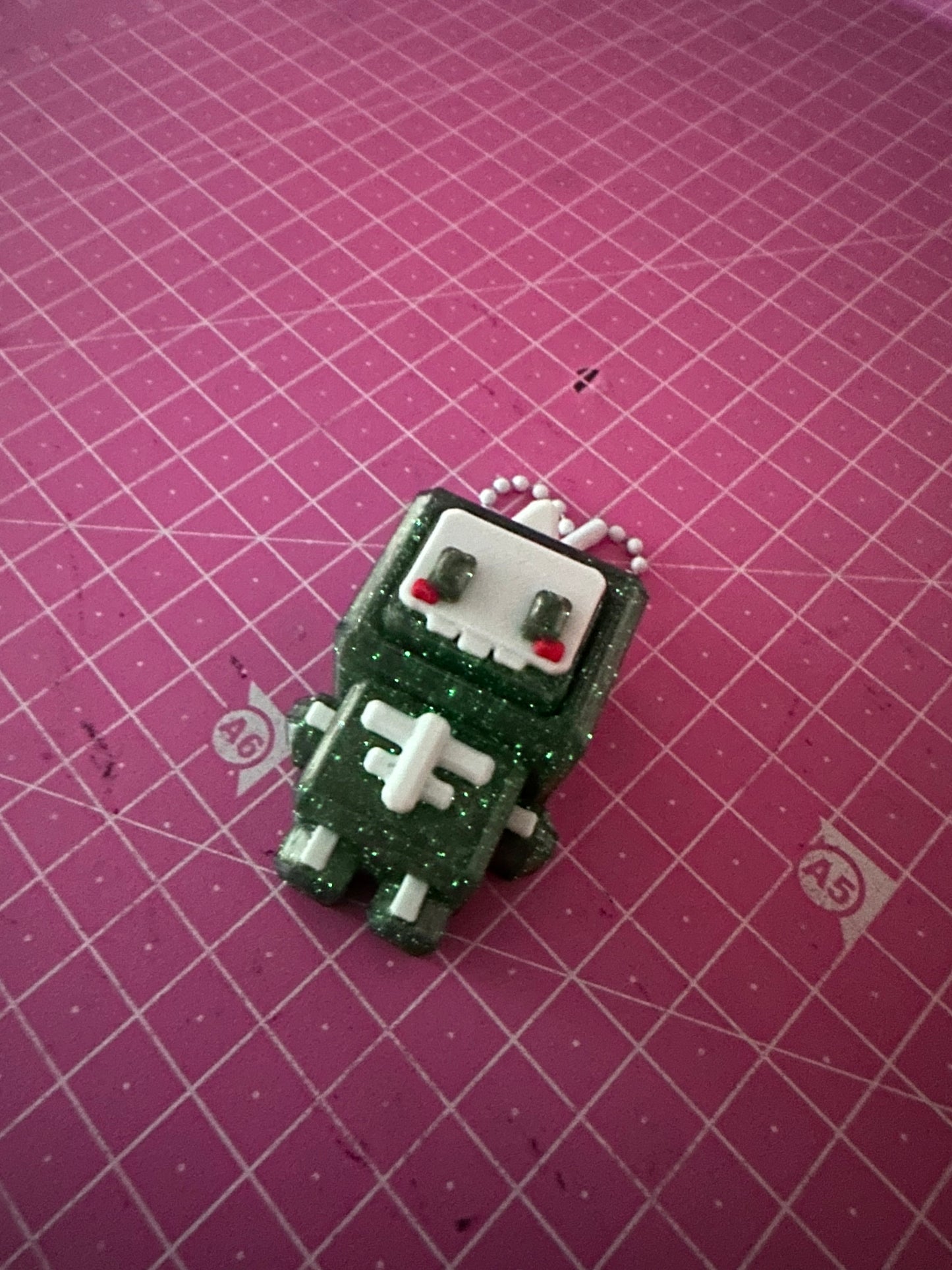 Bit Klicker – Spooky Edition Layers in Green
