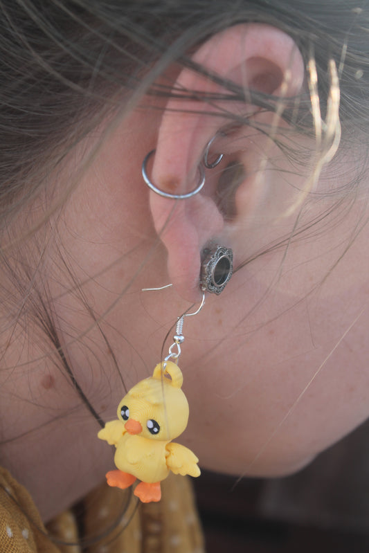 Goose Ohrringe – Verspielter Ohrschmuck mit Gänse-Charme Layers in Green