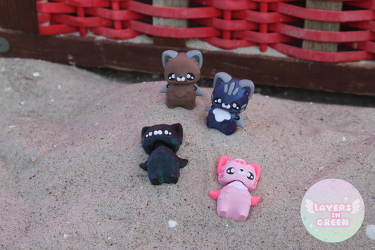 Cat Pixie mit Schlüsselanhänger – Magischer Begleiter für unterwegs Layers in Green