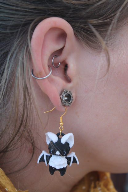 Bat Pixie Ohrringe – Mystischer Ohrschmuck mit Fledermaus-Charme Layers in Green
