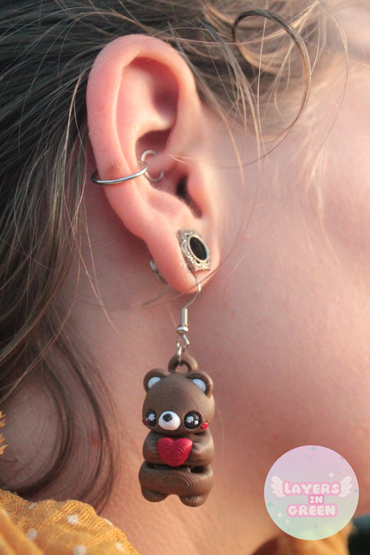 Teddy Bear Ohrringe – Süßer Ohrschmuck mit Kuschelbär-Charme Layers in Green