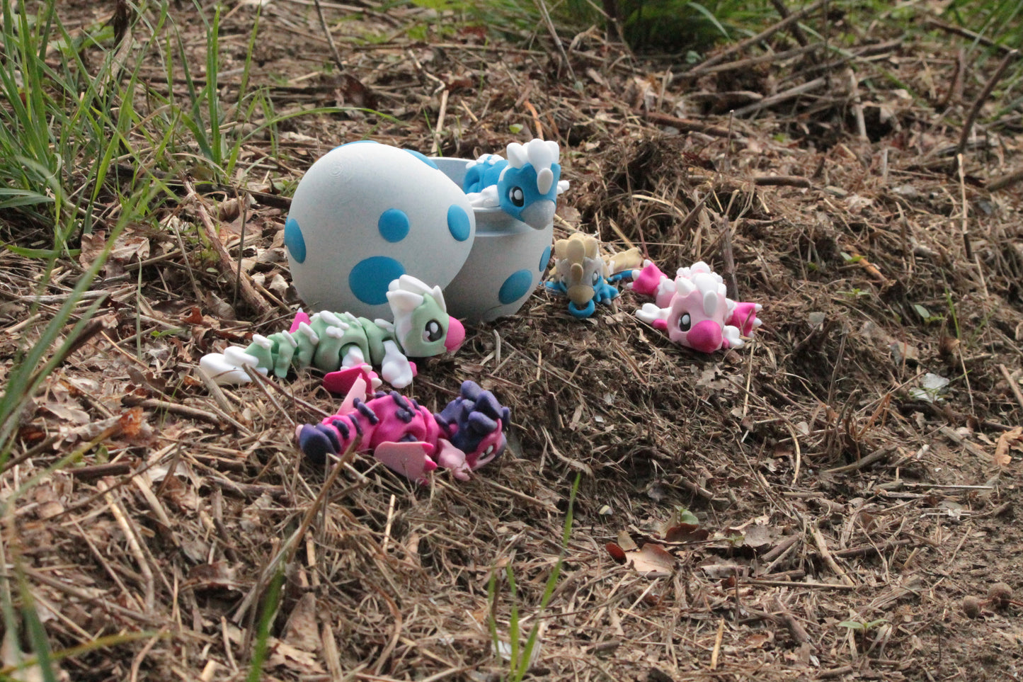 Velociraptor + Ei – Detailreiche Dinofigur für Sammler Layers in Green