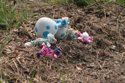 Velociraptor + Ei – Detailreiche Dinofigur für Sammler Layers in Green