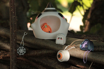 Spooki Klicker + Ghost – Niedliche Geisterfigur für Halloween Layers in Green