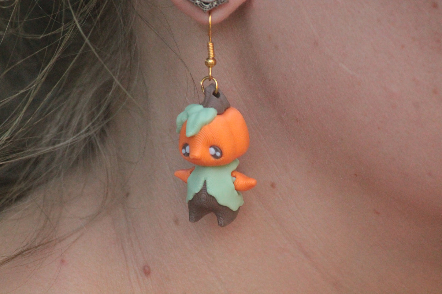 Pumpkin Man Ohrring – Verspielter Ohrschmuck für Halloween Layers in Green