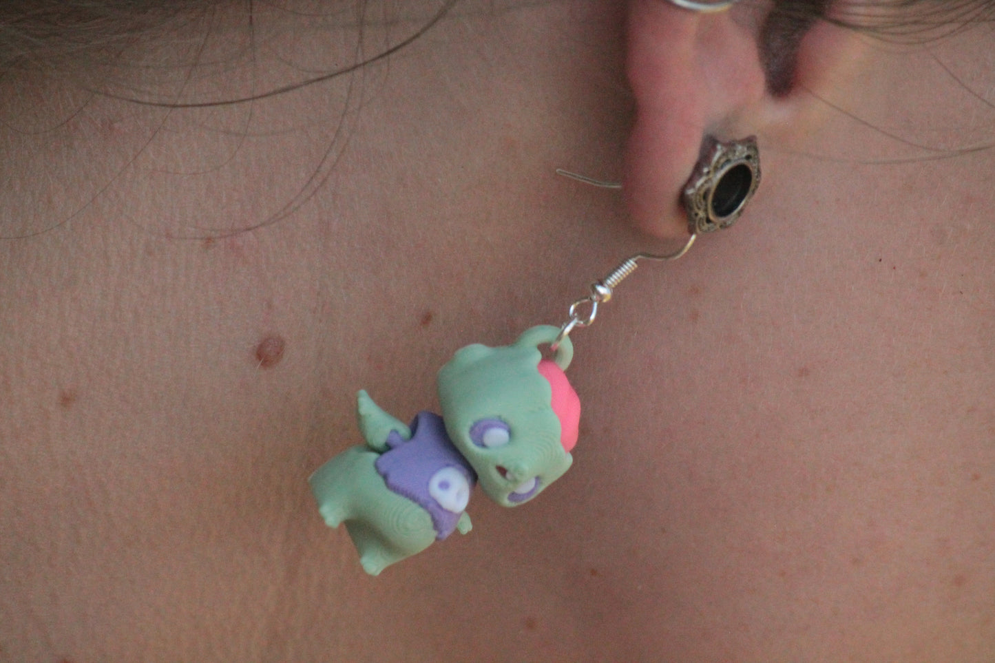 Zombiefigur Ohrring – Gruseliger Ohrschmuck für Halloween Layers in Green