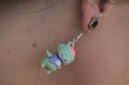 Zombiefigur Ohrring – Gruseliger Ohrschmuck für Halloween Layers in Green