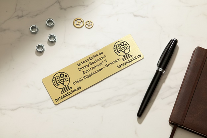 ABS-Schilderstreifen mit gravierter Anschrift und Logo, goldfarben