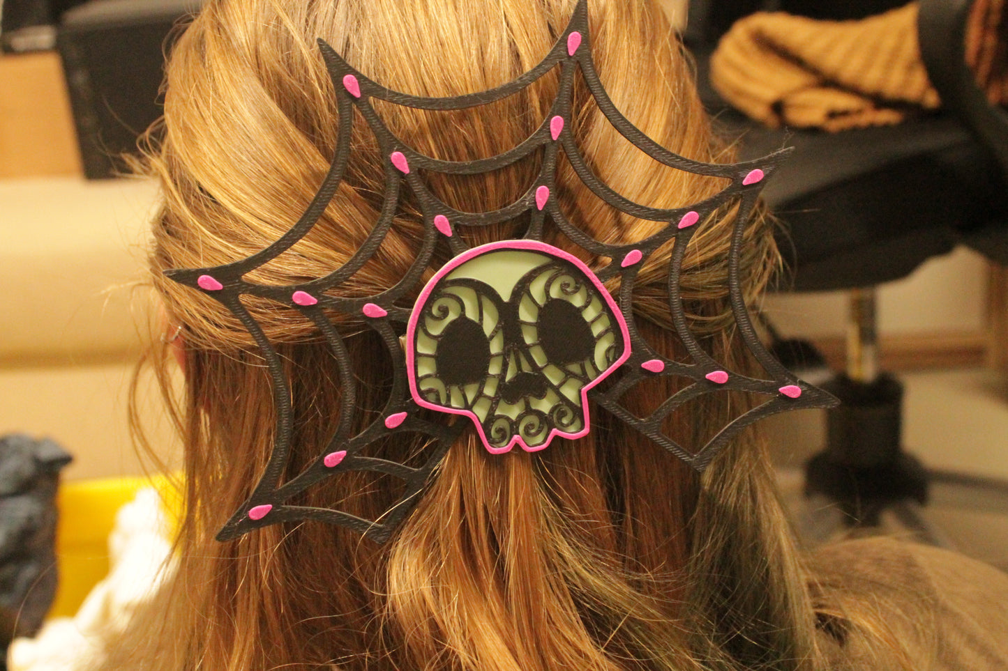 Halloween Web Hairclip – Kunstvoller Haarschmuck inspiriert vom Día de los Muertos 3D Miss Prints