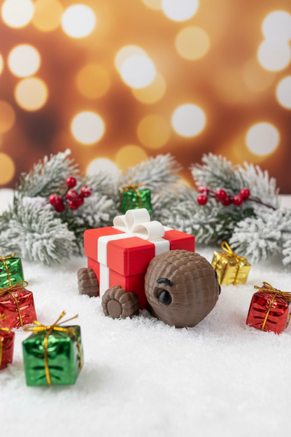 Schildkrötenfigur mit roter Geschenkbox und weißer Schleife, beiges 3D-Design