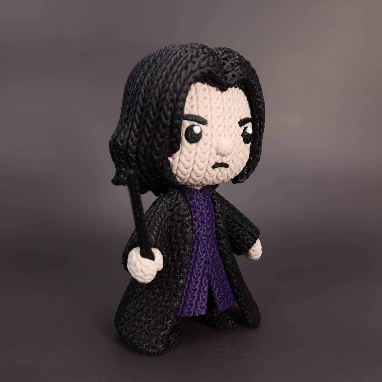 Knitted Dark Wizard Teacher – Cozy Sammlerfigur im Stricklook Whale 3D Studio