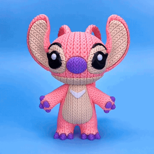 Knitted Pink Alien Companion – Cozy Sci-Fi Fanart Figur Whale 3D Studio