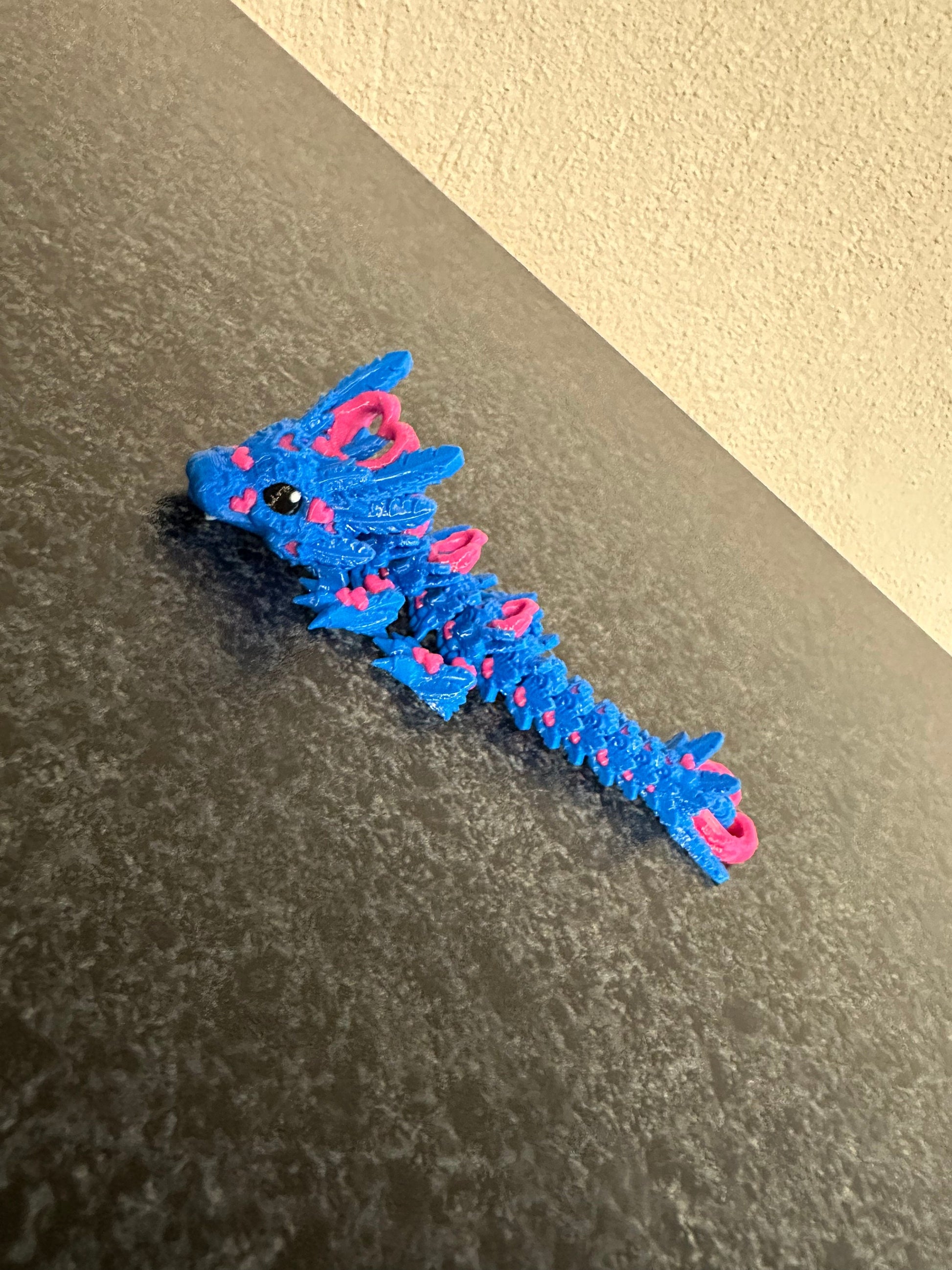 Herzlicht-Baby-Drache – Ein Symbol der Liebe & Magie Cinderwing3D