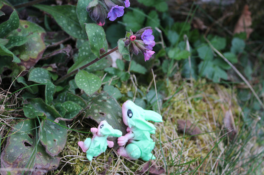 Tiny Crystal Bunny – Ein Hauch von Zauber und Eleganz Cinderwing3D