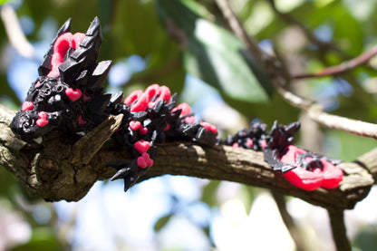 Dunkelherz-Baby-Drache – Magische Liebe trifft geheimnisvolle Eleganz Cinderwing3D