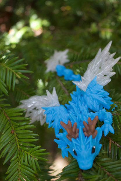 Frostflügel Baby-Drache – Magie des Winters in deiner Hand Cinderwing3D