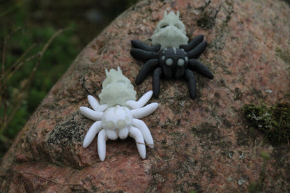 Geisterhafte Hollow-Spinne – Leuchtender Grusel für Dein Zuhause Cinderwing3D