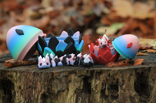 Baby Rubicuro Dragon – Magie und Eleganz in einem kleinen Kunstwerk Layers in Green