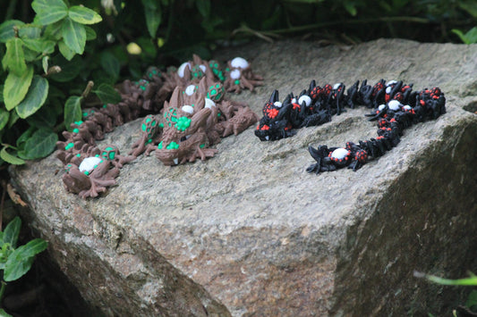 Infested Dragon – Gruseliger Halloween-Drachen mit Glow-in-the-Dark-Effekt | Cinderwing3D Design