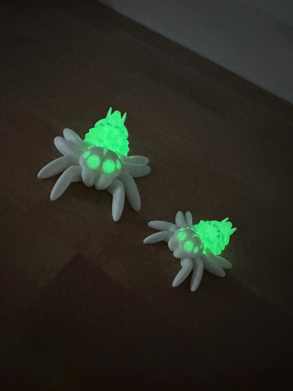 Geisterhafte Hollow-Spinne – Leuchtender Grusel für Dein Zuhause Cinderwing3D