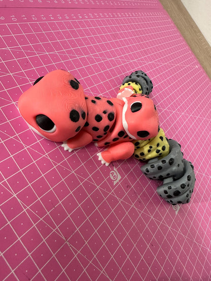 Magischer Regenwald-Gecko – Ein Hauch von Exotik für dein Zuhause Layers in Green