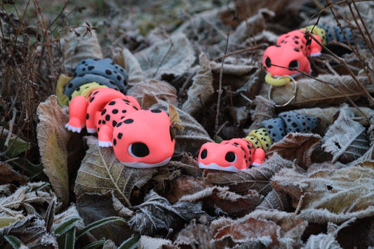 Magischer Regenwald-Gecko – Ein Hauch von Exotik für dein Zuhause Layers in Green