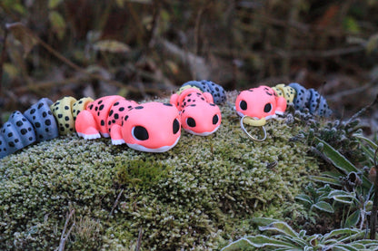 Magischer Regenwald-Gecko – Ein Hauch von Exotik für dein Zuhause Layers in Green