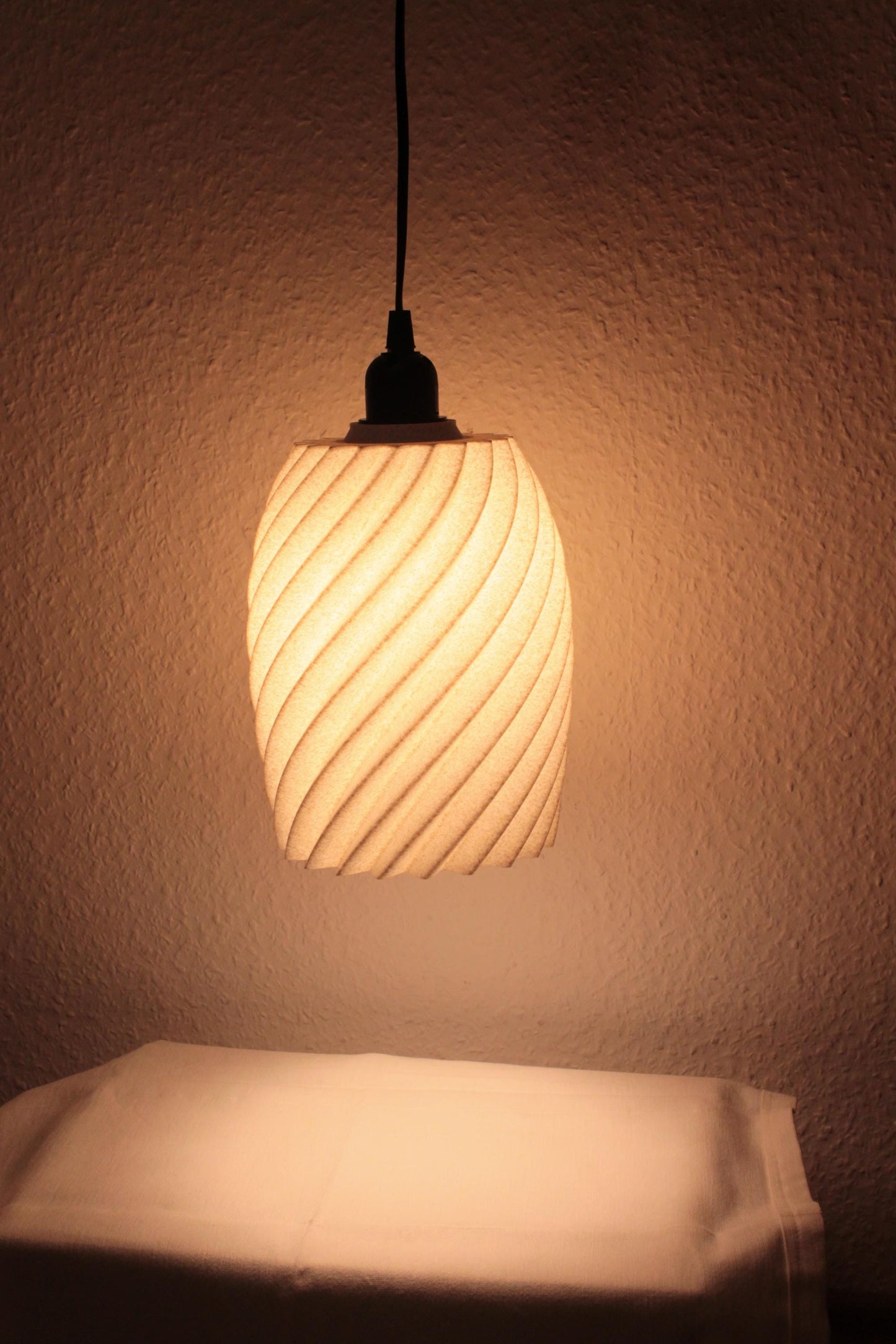 Designer Hängeleuchte – Kunst & Licht vereint IT Dienstleistungen
