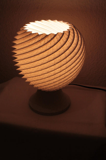 Design Stehlampe – Ein kunstvolles Lichtobjekt IT Dienstleistungen