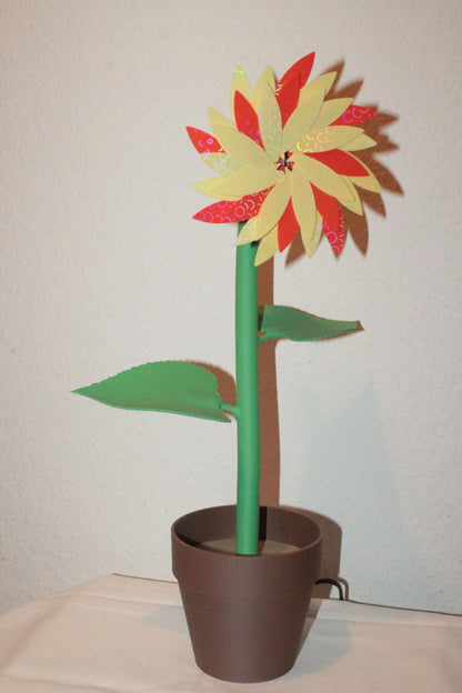 Sonnenblumenlampe – Strahlendes Licht für dein Zuhause ForgeCore