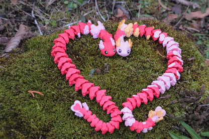 Liebeszauber-Schlange – Ein Symbol der Verbundenheit Layers in Green