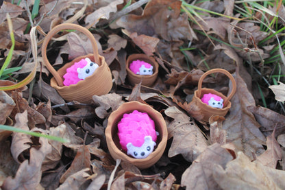 Igel im Korb – Herbstzauber für dein Zuhause Layers in Green