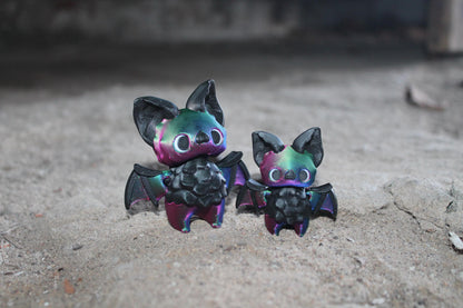 Magischer Fledermaus-Pixie – Geheimnisvolle Herbstdekoration Layers in Green