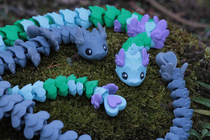 Liebeszauber-Schlange – Ein Symbol der Verbundenheit Layers in Green